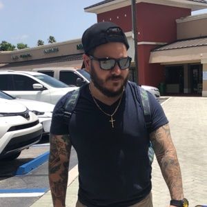 Meet your Posher, Gary